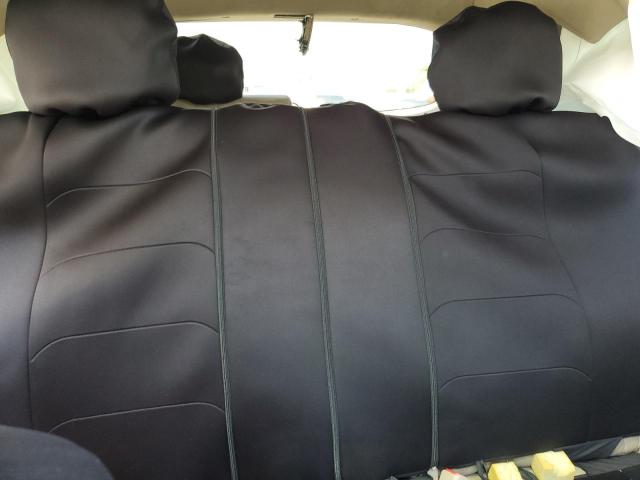 5XYKUDA2XBG041303 - 2011 KIA SORENTO EX WHITE photo 10