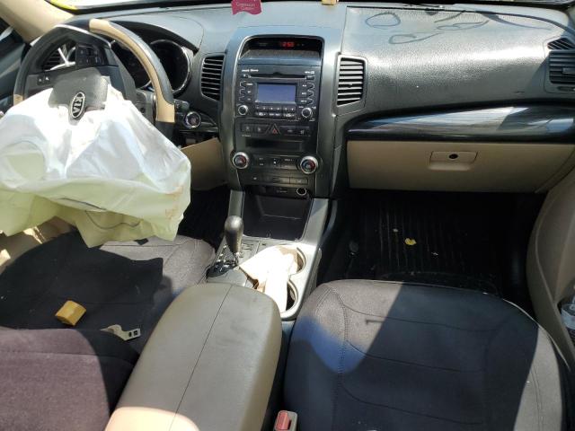 5XYKUDA2XBG041303 - 2011 KIA SORENTO EX WHITE photo 8