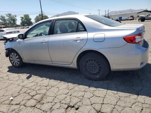 5YFBU4EE8CP052107 - 2012 TOYOTA COROLLA BASE Серебристый фото 2