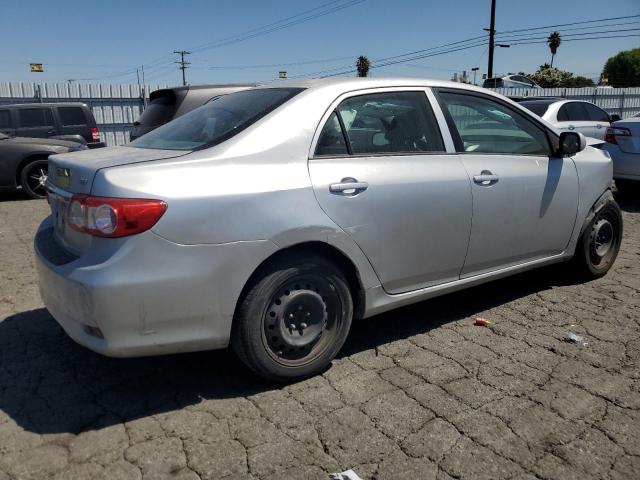 5YFBU4EE8CP052107 - 2012 TOYOTA COROLLA BASE Серебристый фото 3