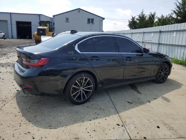 3MW5R7J04N8C29438 - 2022 BMW 330XI BLACK photo 3