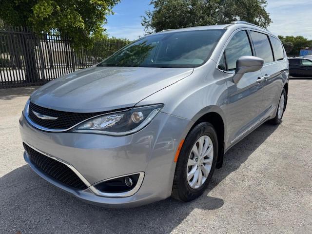 2C4RC1BG8KR561280 - 2019 CHRYSLER PACIFICA TOURING L SILVER photo 1