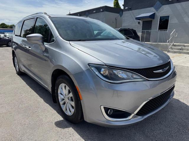 2C4RC1BG8KR561280 - 2019 CHRYSLER PACIFICA TOURING L SILVER photo 4