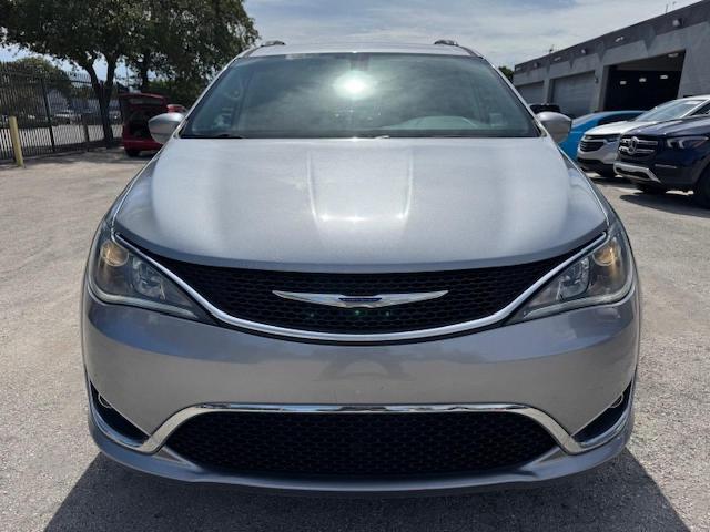 2C4RC1BG8KR561280 - 2019 CHRYSLER PACIFICA TOURING L SILVER photo 5