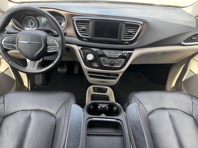 2C4RC1BG8KR561280 - 2019 CHRYSLER PACIFICA TOURING L SILVER photo 8