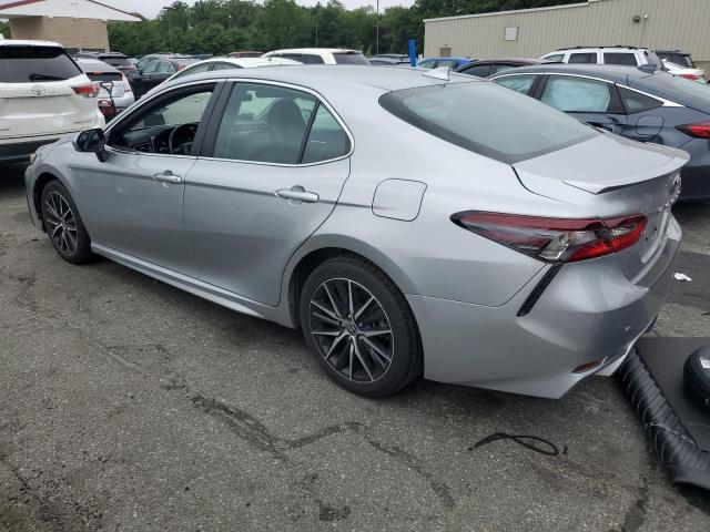 4T1G11BK3PU086063 - 2023 TOYOTA CAMRY SE NIGHT SHADE SILVER photo 2