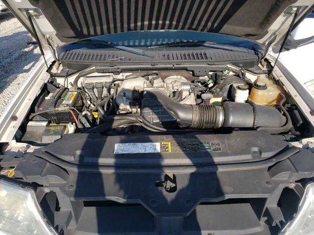 5LMFU27R64LJ16797 - 2004 LINCOLN NAVIGATOR 白色 照片 12