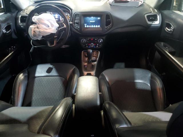 3C4NJDBB8KT593962 - 2019 JEEP COMPASS LATITUDE Qara foto 8