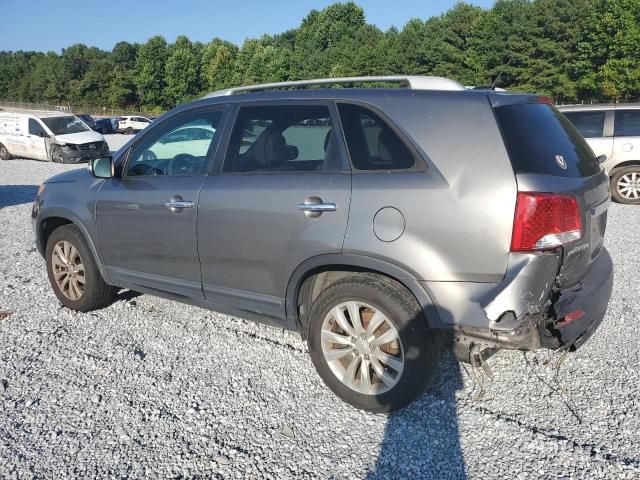 5XYKT4A29BG064820 - 2011 KIA SORENTO BASE GRAY photo 2