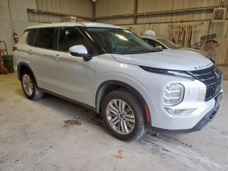 JA4J4UA87RZ079707 - 2024 MITSUBISHI OUTLANDER ES თეთრი ფოტო 4