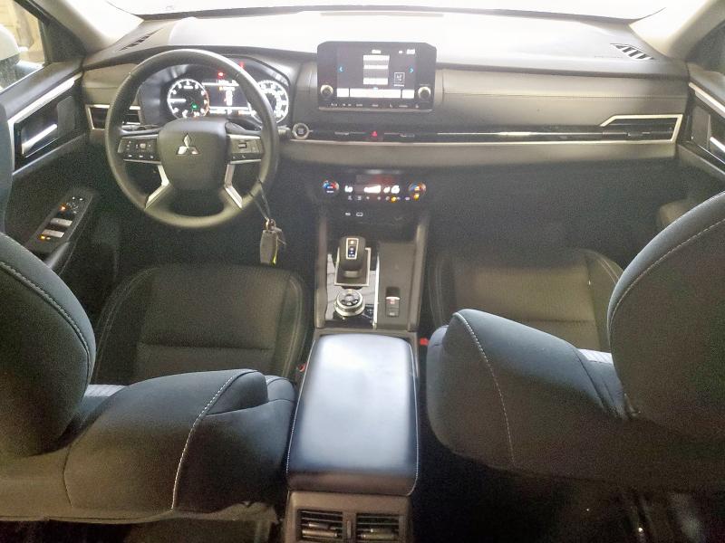 JA4J4UA87RZ079707 - 2024 MITSUBISHI OUTLANDER ES თეთრი ფოტო 8