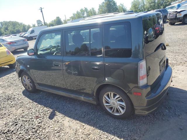 JTLKT324740146715 - 2004 TOYOTA SCION XB GREEN photo 2
