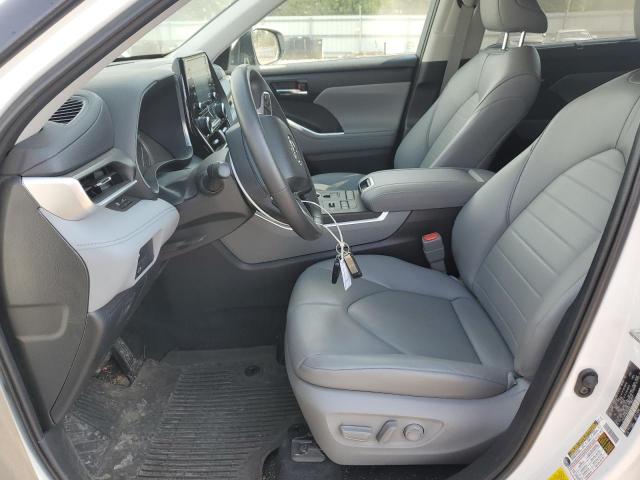5TDGZRBH0NS256462 - 2022 TOYOTA HIGHLANDER XLE WHITE photo 7