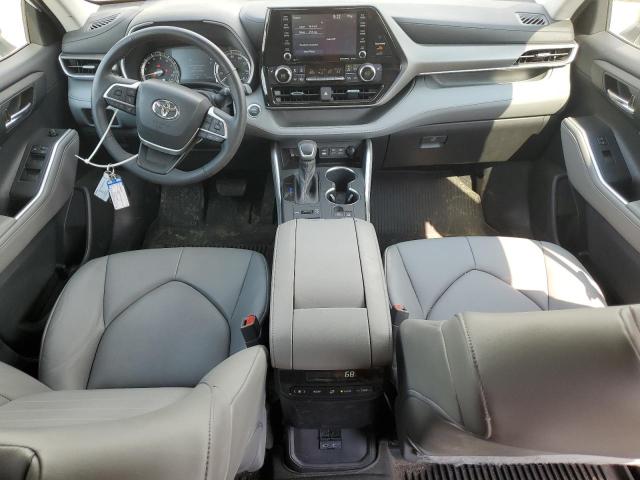 5TDGZRBH0NS256462 - 2022 TOYOTA HIGHLANDER XLE WHITE photo 8