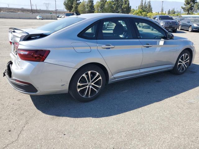 3VWBM7BU6PM039606 - 2023 VOLKSWAGEN JETTA SPORT 银色 照片 3