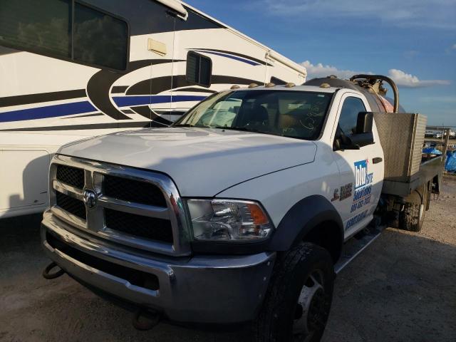 3C7WRMBL5GG284135 - 2016 RAM 5500 WHITE photo 2