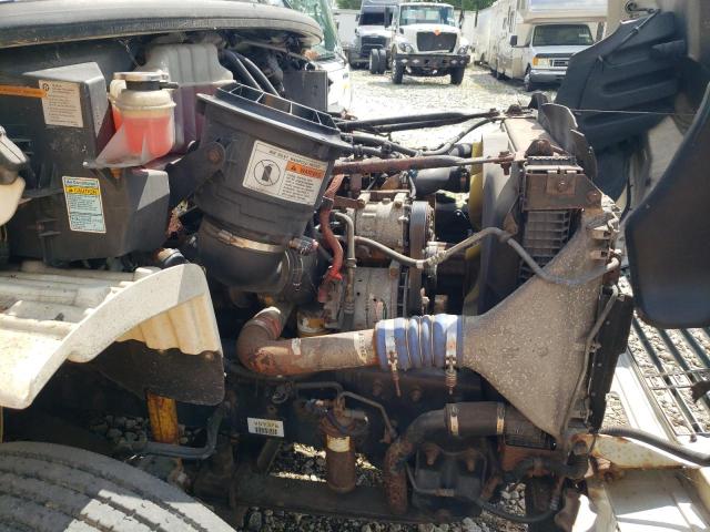 1FVACWDCX5HV59376 - 2005 FREIGHTLINER M2 106 MEDIUM DUTY WHITE photo 12