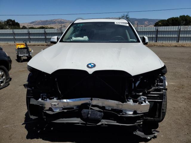 5UX23EM08P9P60124 - 2023 BMW X7 XDRIVE40I WHITE photo 5