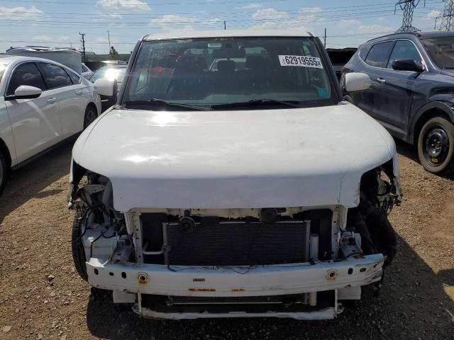JTLZE4FE2CJ000183 - 2012 TOYOTA SCION XB WHITE photo 5
