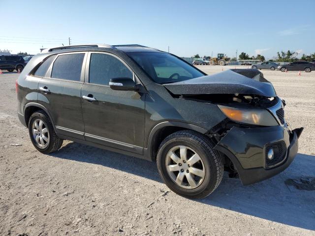 5XYKT3A17BG134977 - 2011 KIA SORENTO BASE BLACK photo 4