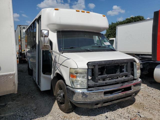 1FD4E45P28DB46108 - 2008 FORD ECONOLINE E450 SUPER DUTY CUTAWAY VAN WHITE photo 4