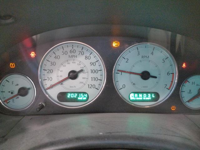 2C8GP54L85R258998 - 2005 CHRYSLER TOWN & COU TOURING 银色 照片 9