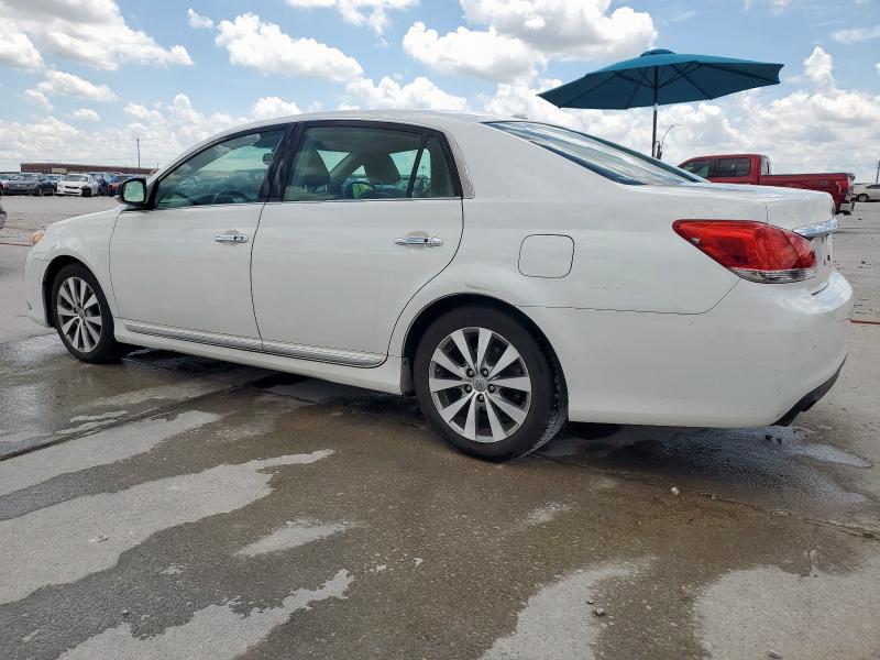 4T1BK3DB4CU472680 - 2012 TOYOTA AVALON BASE WHITE photo 2