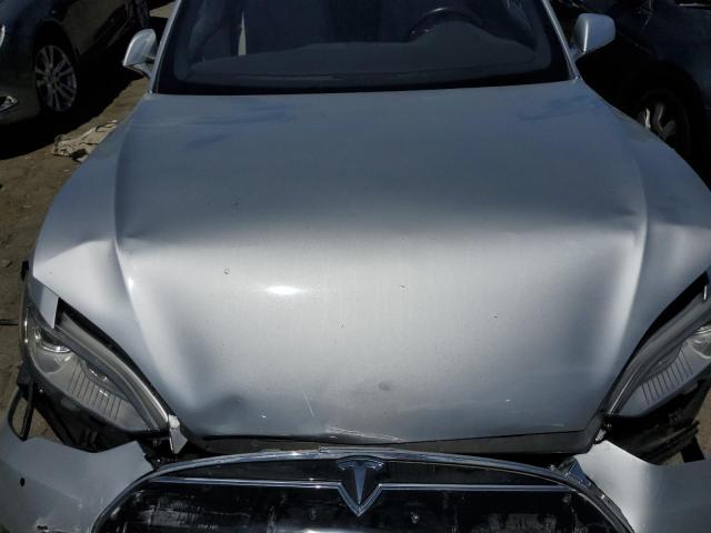 5YJSA1E22GF128581 - 2016 TESLA MODEL S ვერცხლისფერი ფოტო 11