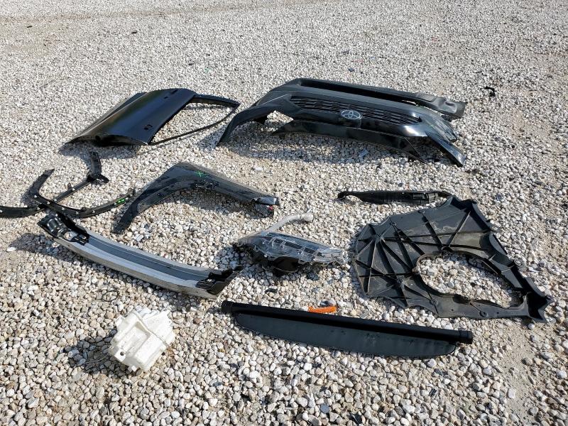 2T3W1RFV6KW013526 - 2019 TOYOTA RAV4 XLE Қара фото 13