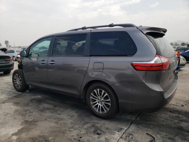 5TDYZ3DC0KS968890 - 2019 TOYOTA SIENNA XLE GRAY photo 2