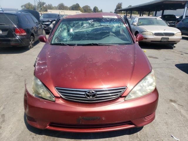 4T1BE30K95U093738 - 2005 TOYOTA CAMRY LE RED photo 5