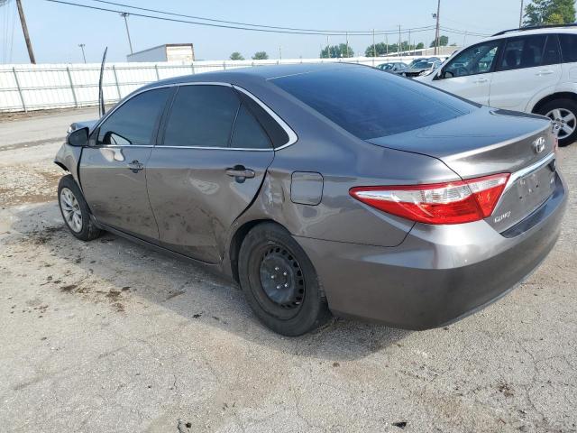 4T1BF1FK1HU617574 - 2017 TOYOTA CAMRY LE GRAY photo 2