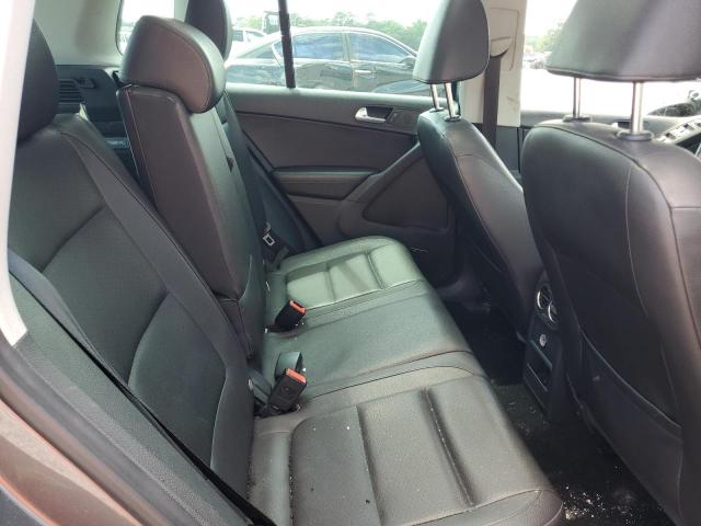 WVGAV3AX8EW542420 - 2014 VOLKSWAGEN TIGUAN S GRAY photo 10
