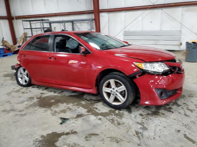 4T1BF1FK2DU684713 - 2013 TOYOTA CAMRY L RED photo 4