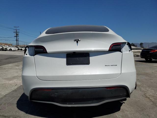 7SAYGAEE7RF101627 - 2024 TESLA MODEL Y 白色 照片 6