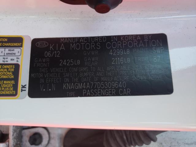 KNAGM4A77D5309640 - 2013 KIA OPTIMA LX WHITE photo 10