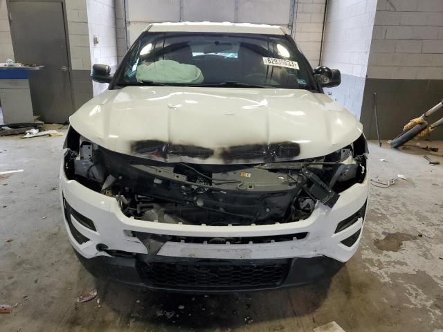 1FM5K8AR6HGE14930 - 2017 FORD EXPLORER POLICE INTERCEPTOR თეთრი ფოტო 5