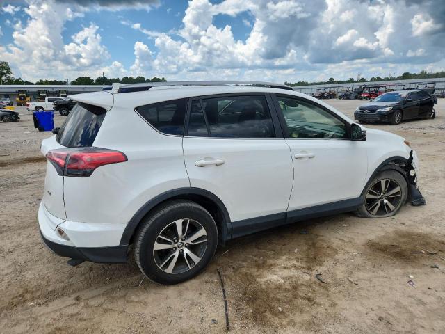 JTMWFREVXHJ715570 - 2017 TOYOTA RAV4 XLE WHITE photo 3