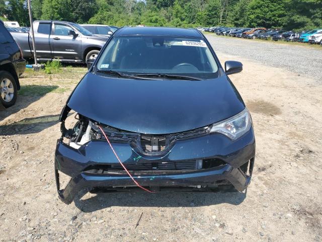 JTMBFREV2JJ737454 - 2018 TOYOTA RAV4 LE 绿色 照片 5