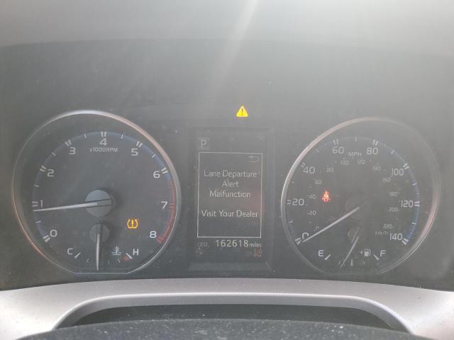 JTMBFREV2JJ737454 - 2018 TOYOTA RAV4 LE 绿色 照片 9