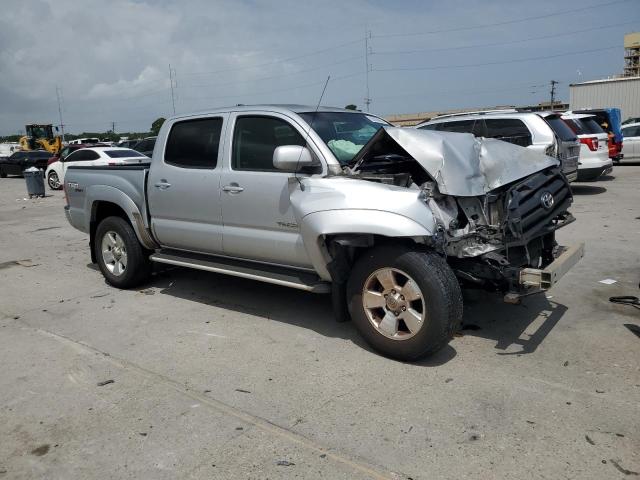 5TEJU62N78Z519952 - 2008 TOYOTA TACOMA DOUBLE CAB PRERUNNER SILVER photo 4