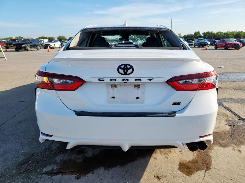 4T1G11AKXPU783926 - 2023 TOYOTA CAMRY SE NIGHT SHADE WHITE photo 6