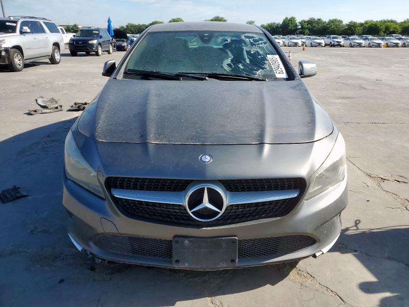 WDDSJ4EB1JN504803 - 2018 MERCEDES-BENZ CLA 250 رمادي صورة 5