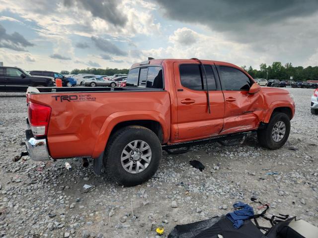 5TFCZ5AN9HX058878 - 2017 TOYOTA TACOMA DOUBLE CAB ORANGE photo 3