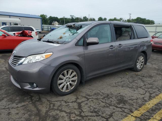 2014 TOYOTA SIENNA XLE, 