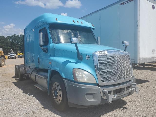 2013 FREIGHTLINER CASCADIA 1, null