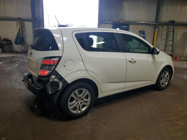 1G1JG6SB1K4112926 - 2019 CHEVROLET SONIC WHITE photo 3