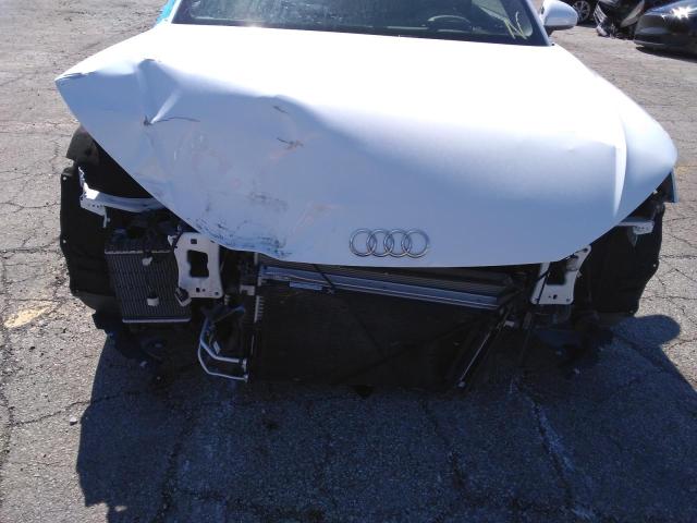 TRUTECFVXM1003030 - 2021 AUDI TT WHITE photo 9