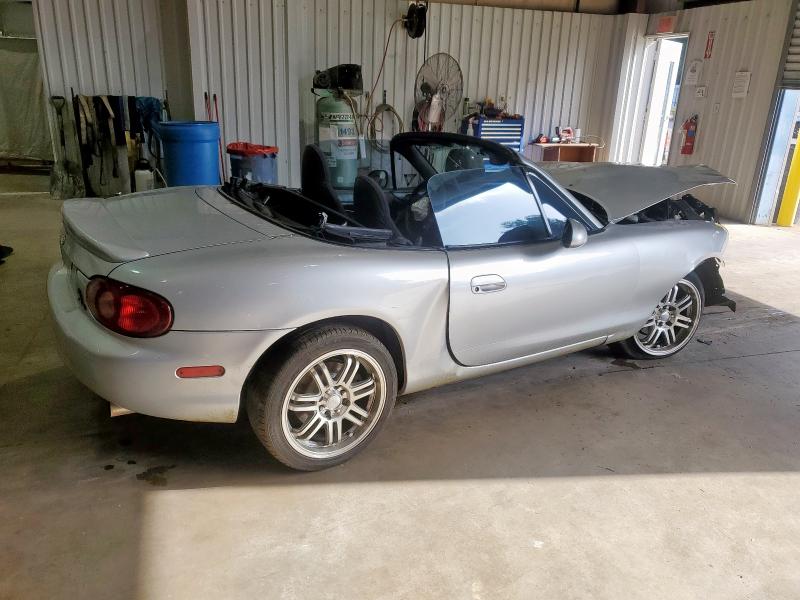 JM1NB353130301353 - 2003 MAZDA MX-5 MIATA BASE SILVER photo 3