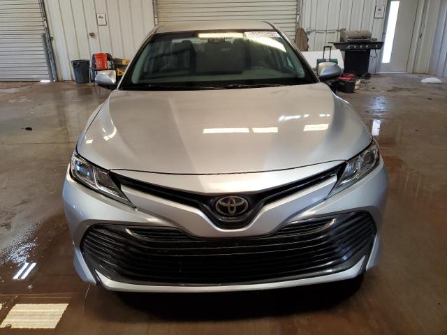 4T1B11HK3KU789916 - 2019 TOYOTA CAMRY L SILVER photo 5